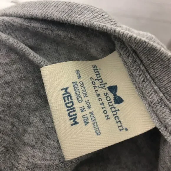 Simply Southern Women's Medium T Shirt RAISED RIGHT God Faith Country Dog Truck - Picture 5 of 5